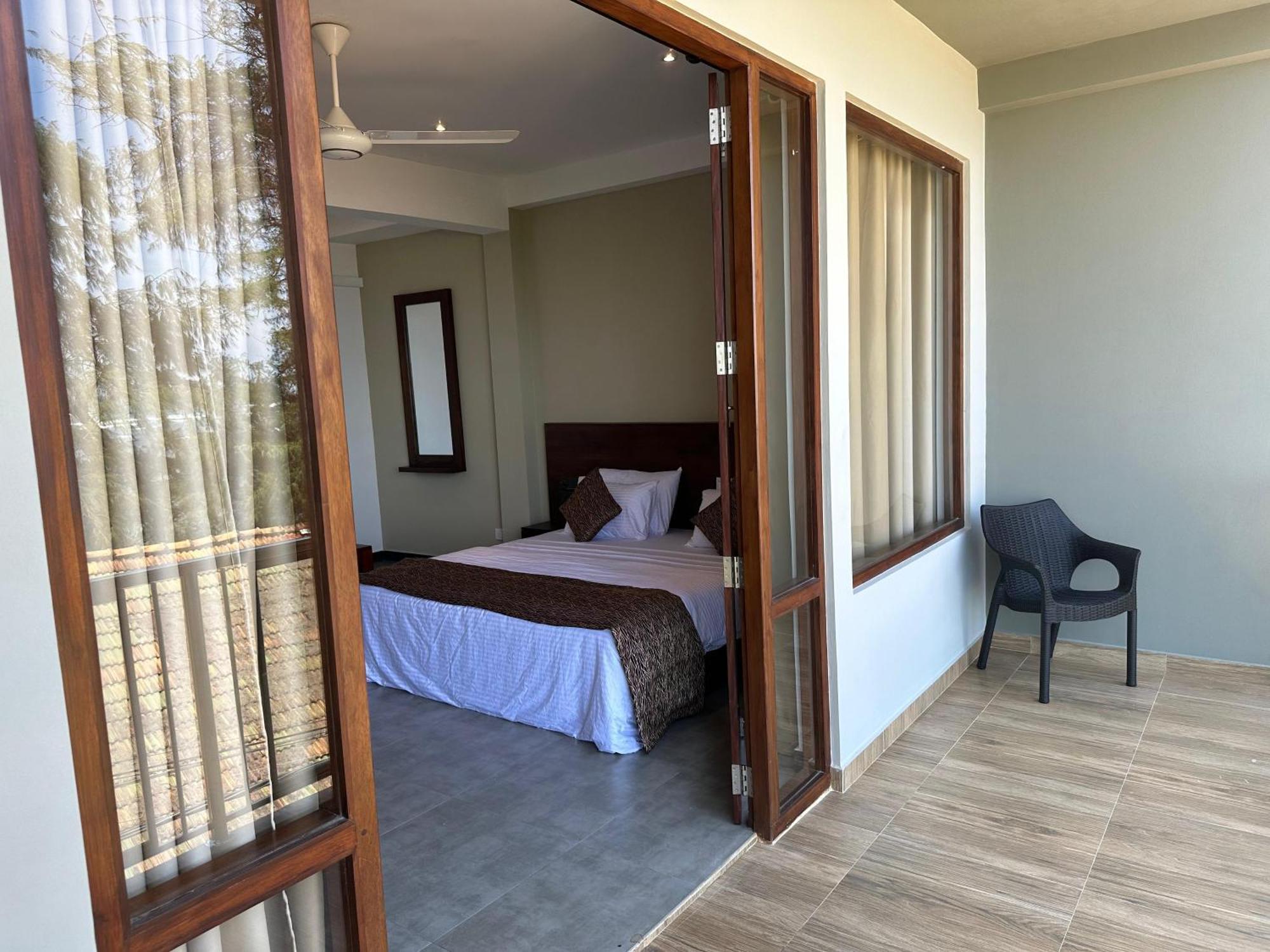 Hotel Cocos Polhena Matara Exterior foto